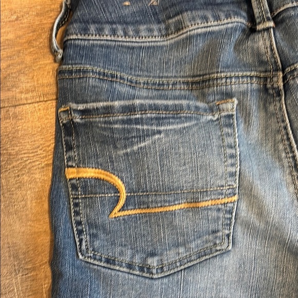 American Eagle Outfitters Blue Cropped Ankle Jeans - Picture 3 of 6